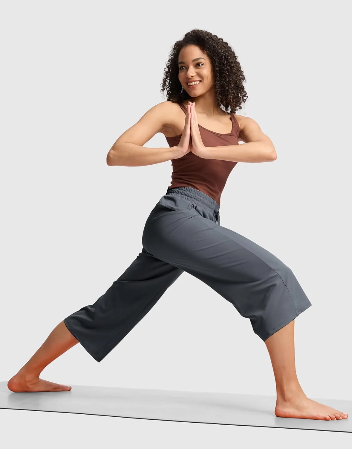 Soothfeel Women's Capri Pants Loose High Waisted Wide Leg Lightweight Travel Hiking Pants for Women Casual Summer with Pocket